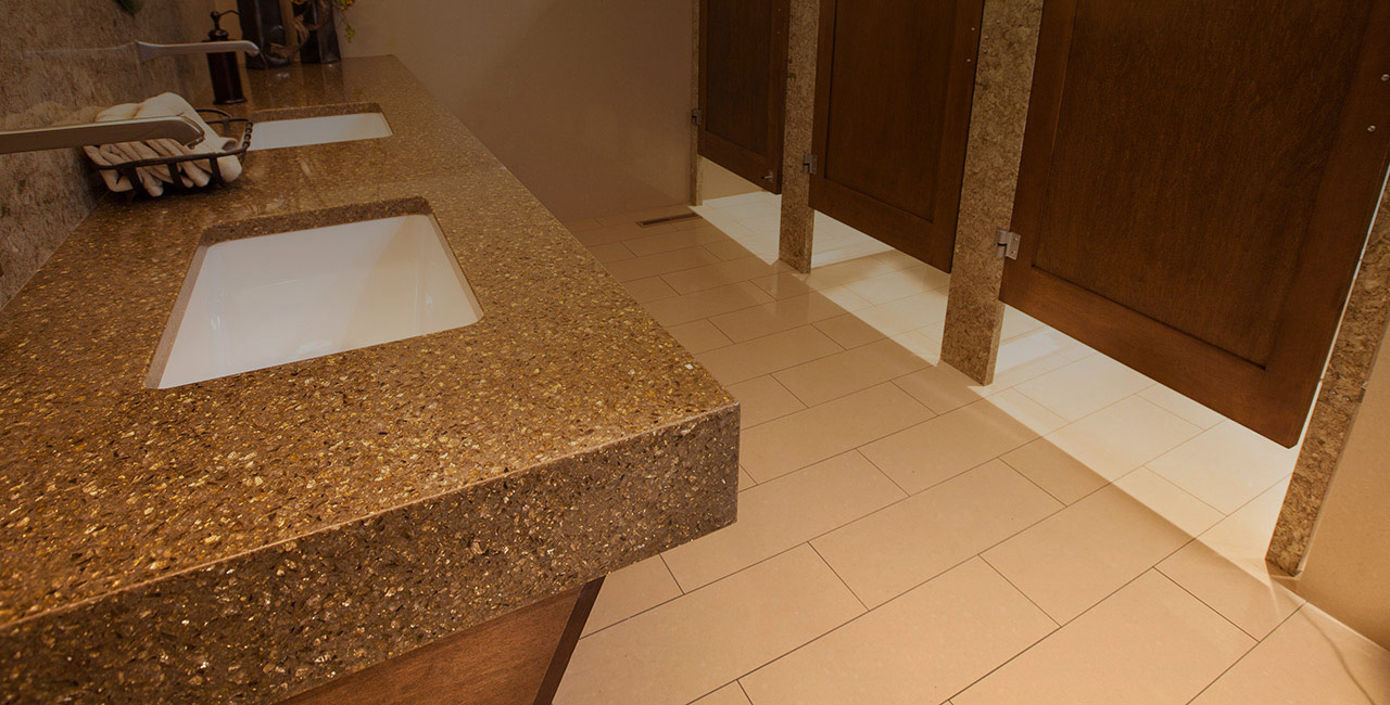Столешницы из искусственного камня в ванную