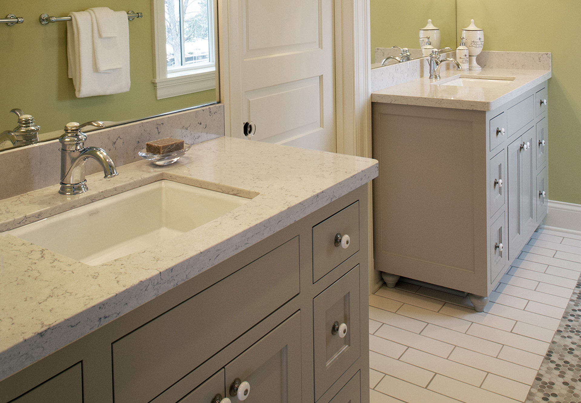 Столешница из искусственного камня